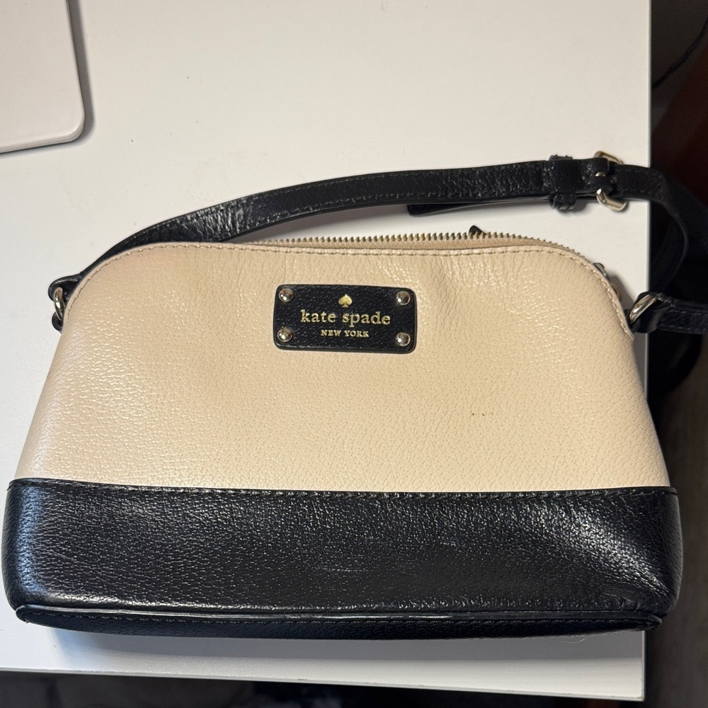 Kate Spade Black and Tan Crossbody Bag